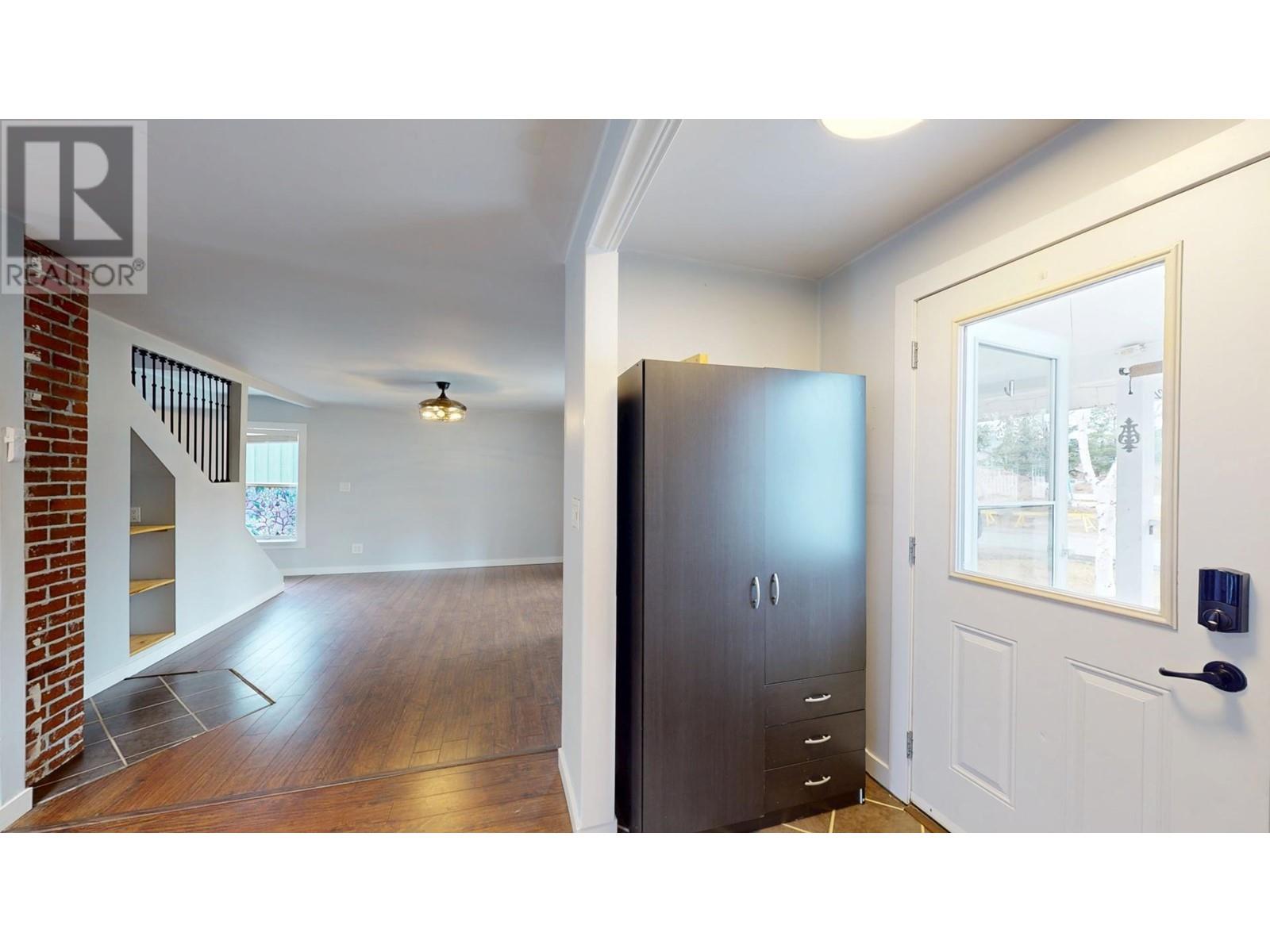 Property at 230 GARDNER STREET image 3