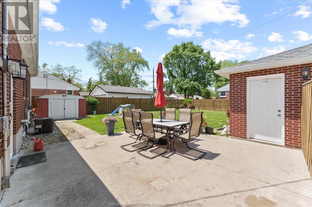 1210 Roselawn Drive, Windsor, Ontario  N9E 1L6 - Photo 32 - 25013906