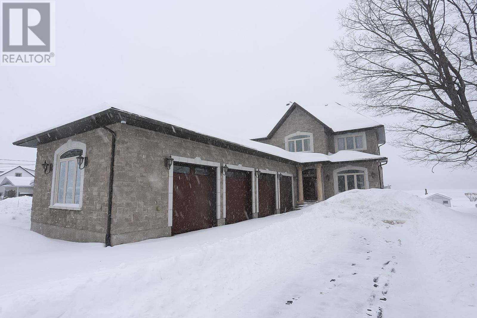 347 River Rd, Sault Ste. Marie, Ontario  P6A 5K9 - Photo 4 - SM251369