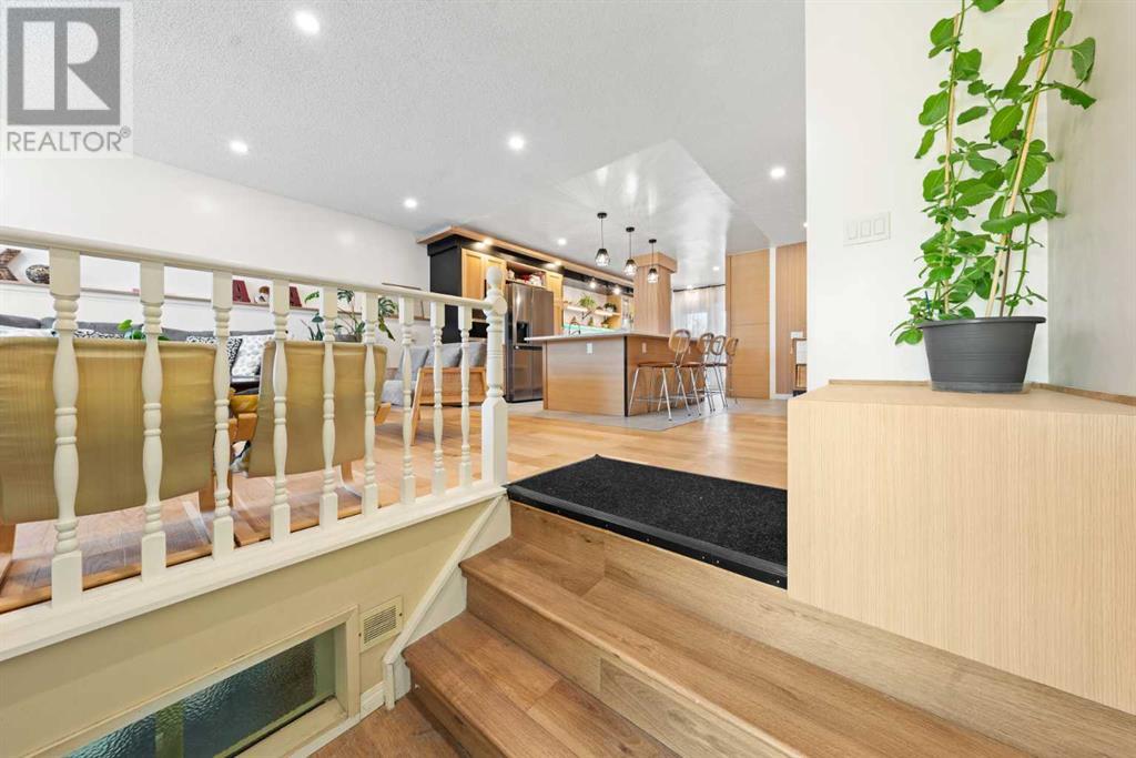 Property at 219 Berwick Way NW image 2