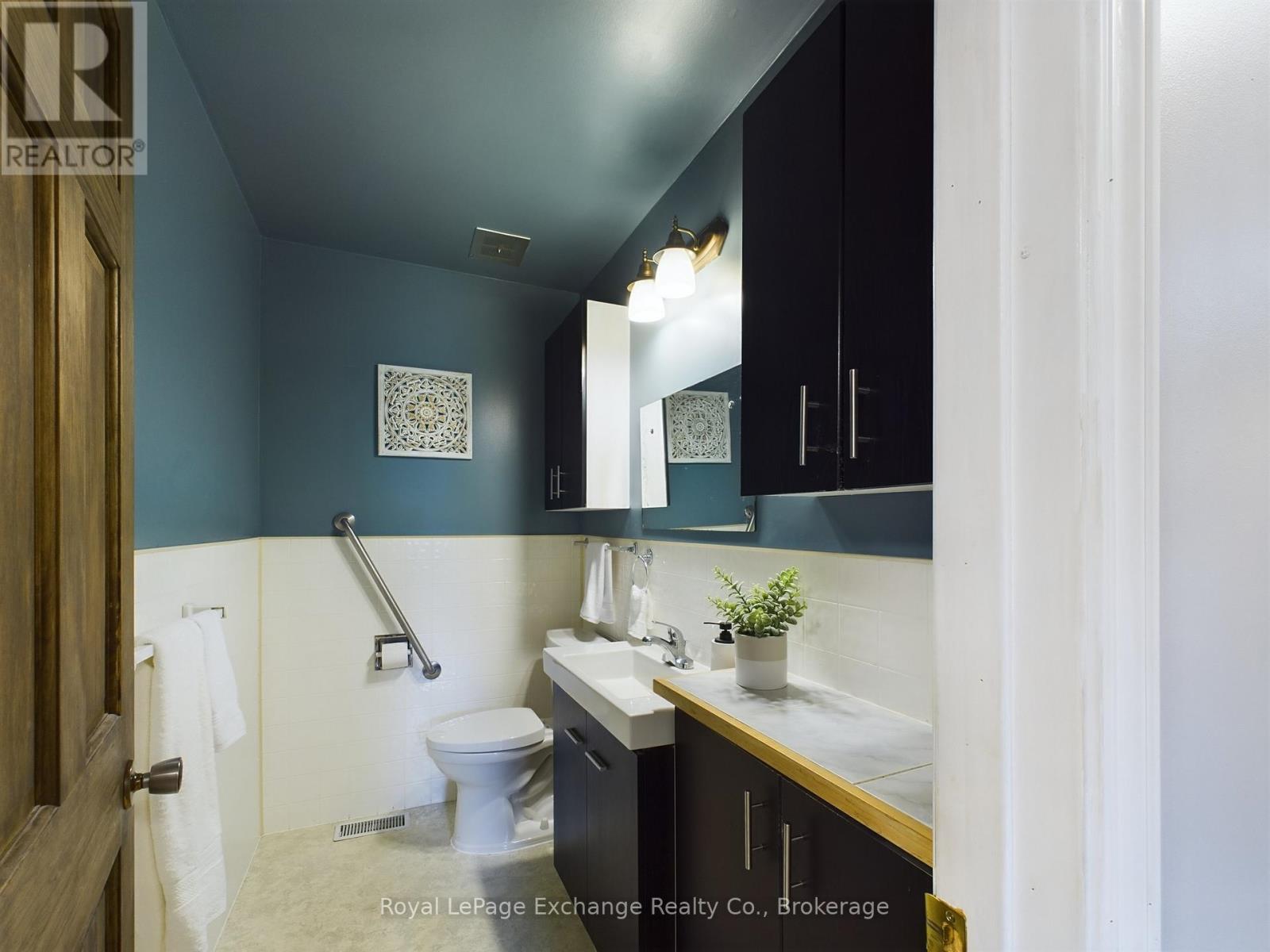 401767 Grey Road 4 Road, West Grey, Ontario  N4N 3B8 - Photo 16 - X11955610