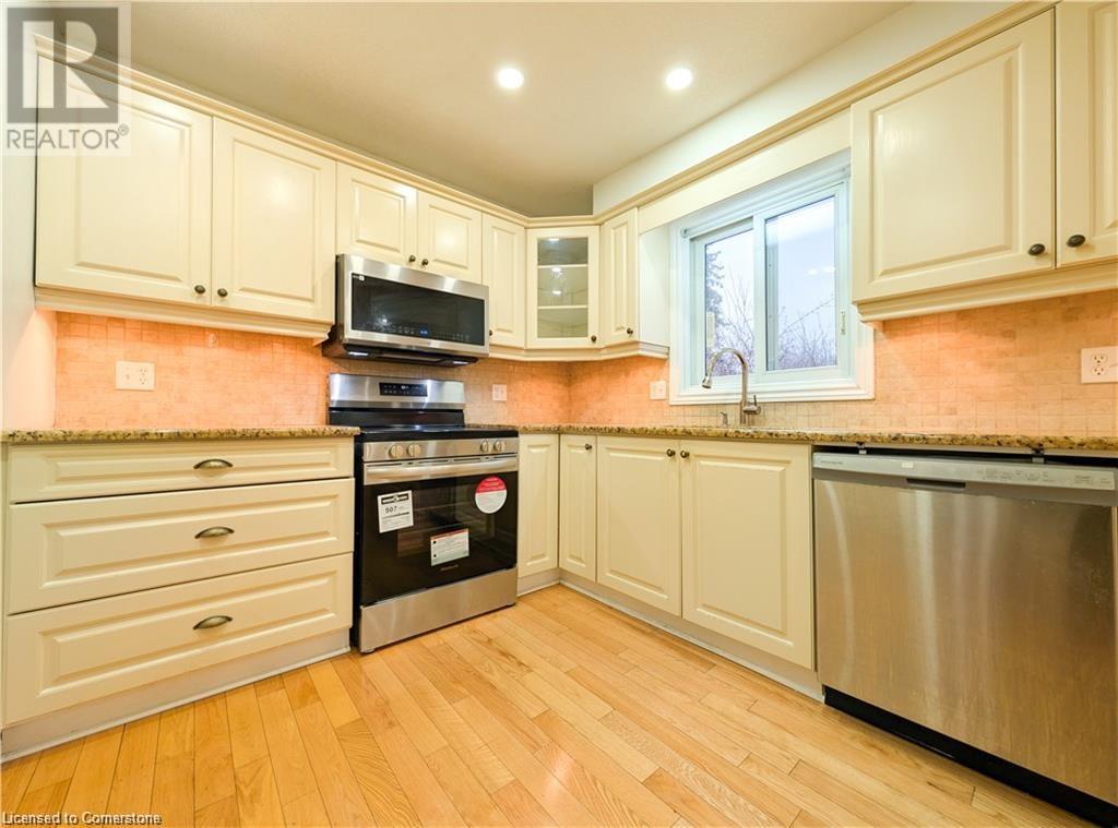 187 Daimler Drive, Kitchener, Ontario  N2A 4C8 - Photo 14 - 40736757