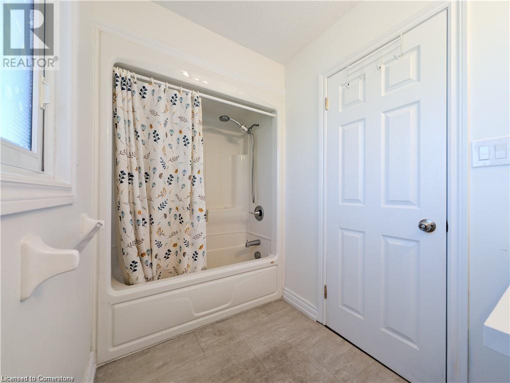 187 Daimler Drive, Kitchener, Ontario  N2A 4C8 - Photo 32 - 40736757