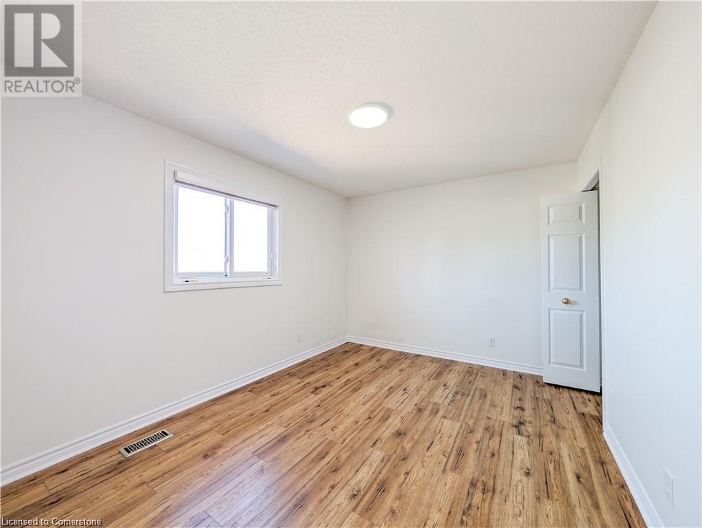 187 Daimler Drive, Kitchener, Ontario  N2A 4C8 - Photo 33 - 40736757