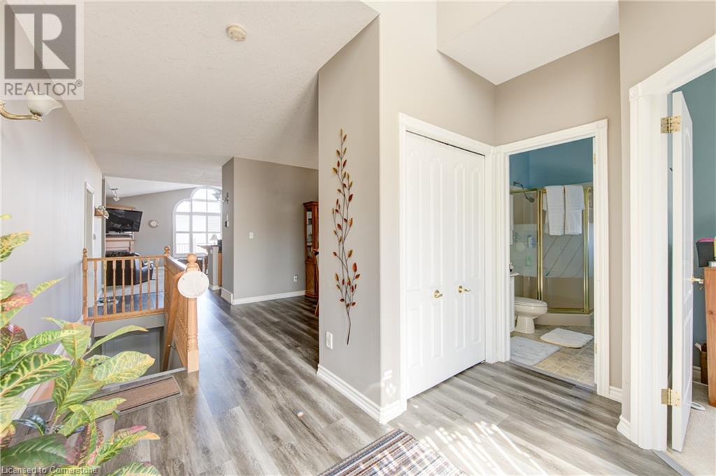 40 Devonshire Drive, New Hamburg, Ontario  N3A 4J7 - Photo 2 - 40736681