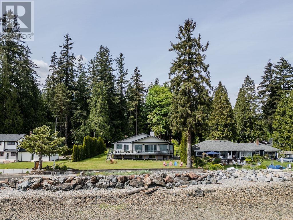 1376 BURNS ROAD, Gibsons, British Columbia