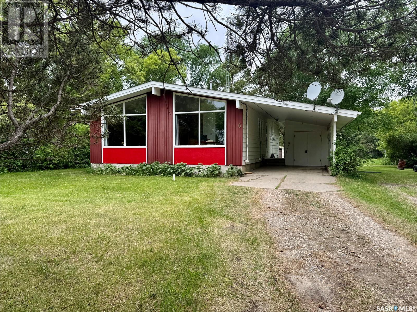 6 Main STREET W, macnutt, Saskatchewan