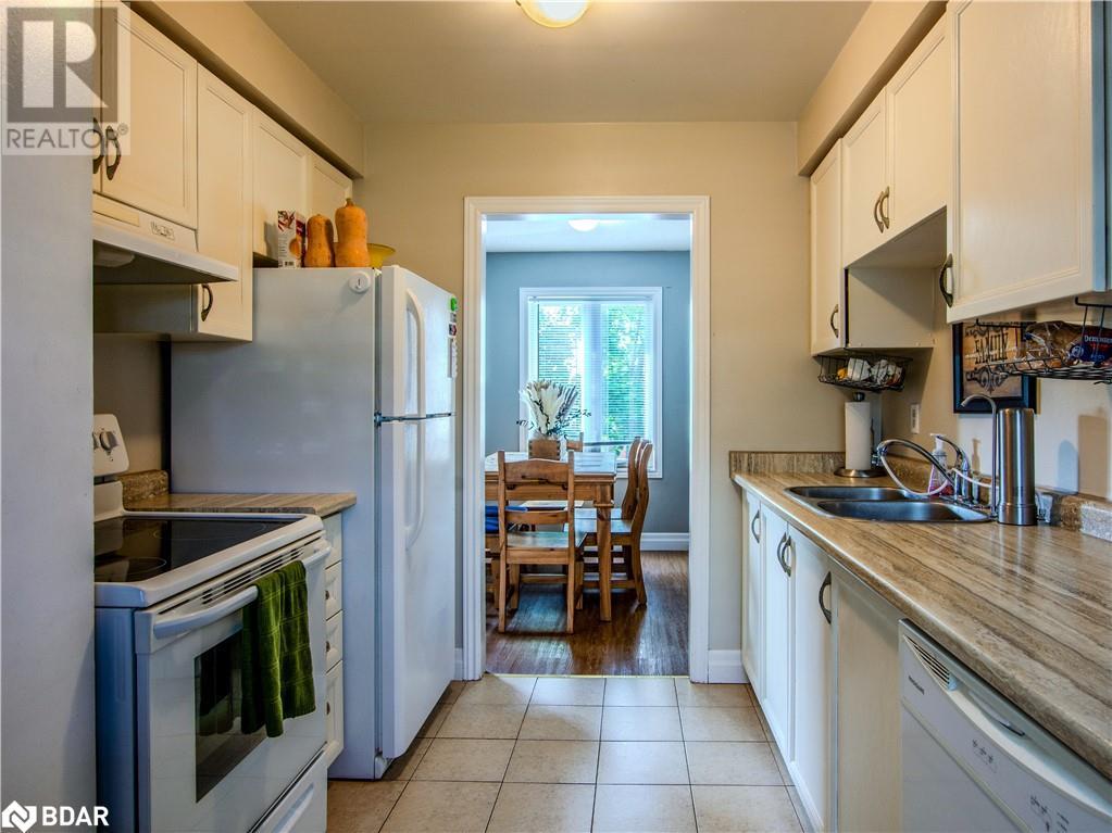 102 Ferguson Drive, Barrie, Ontario  L4N 7E5 - Photo 4 - 40735562