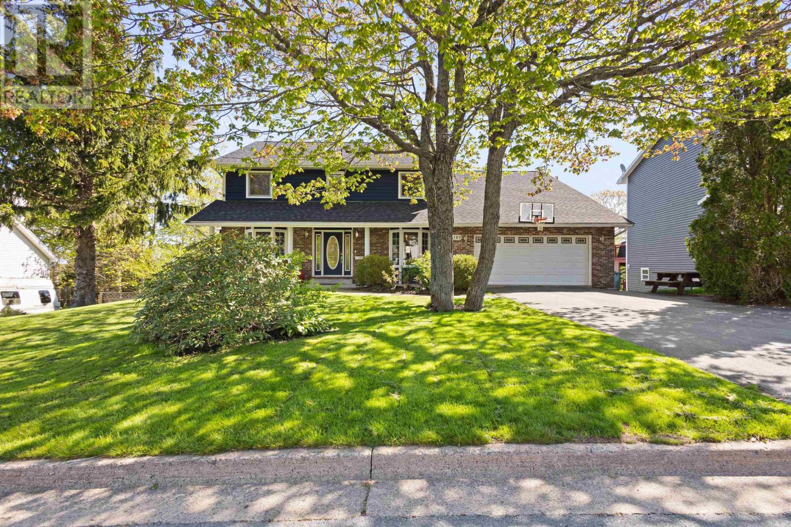 Property at 122 Peregrine Crescent image 1