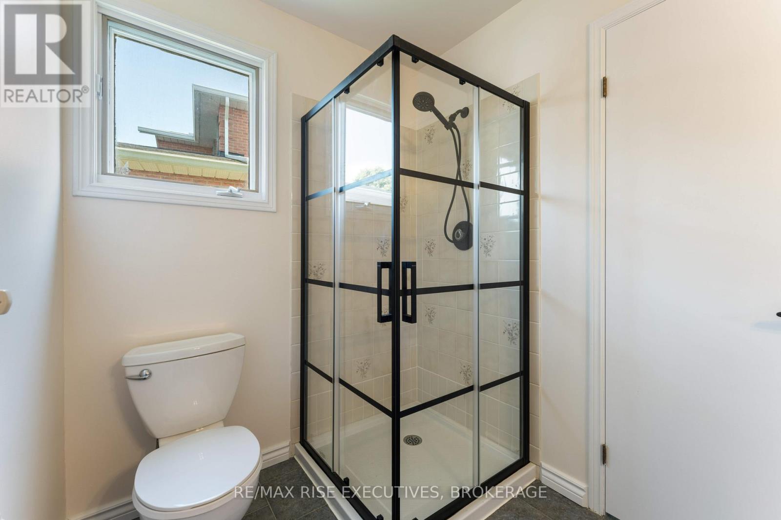 656 Rivermeade Avenue, Kingston, Ontario  K7M 7Z6 - Photo 17 - X12191811