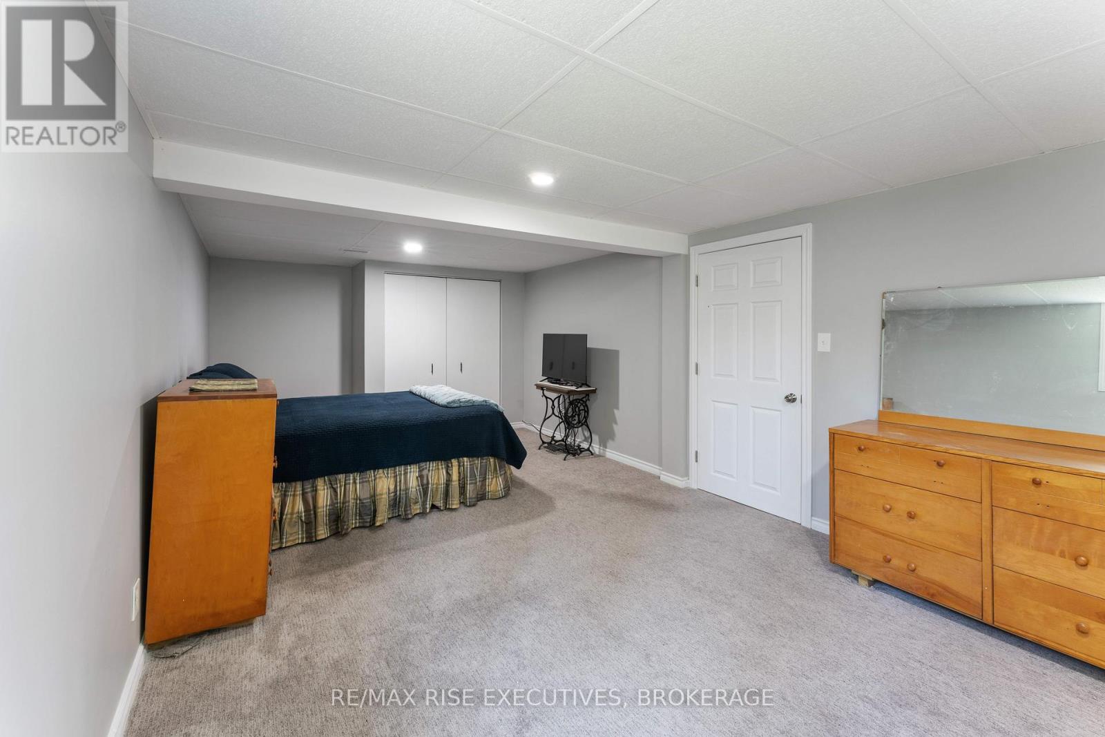 656 Rivermeade Avenue, Kingston, Ontario  K7M 7Z6 - Photo 25 - X12191811