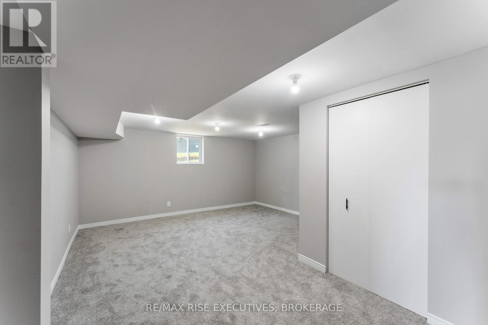 656 Rivermeade Avenue, Kingston (East Gardiners Rd), Ontario  K7M 7Z6 - Photo 28 - X12191811