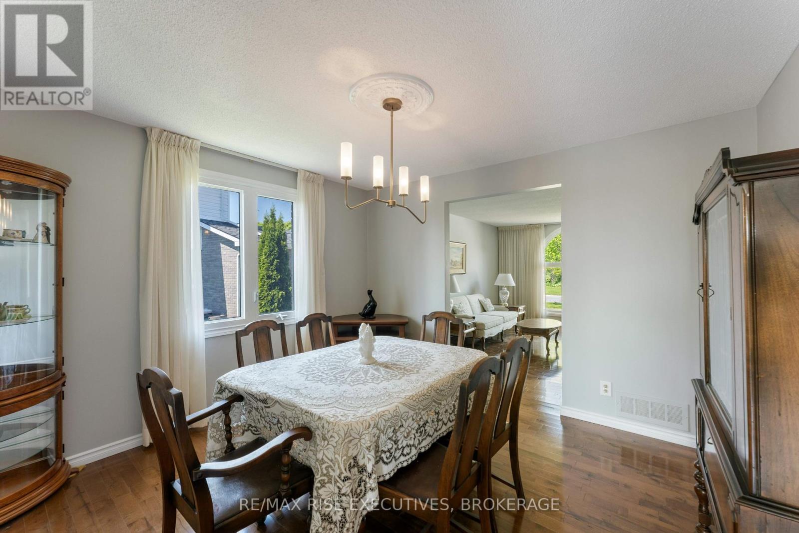 656 Rivermeade Avenue, Kingston, Ontario  K7M 7Z6 - Photo 7 - X12191811
