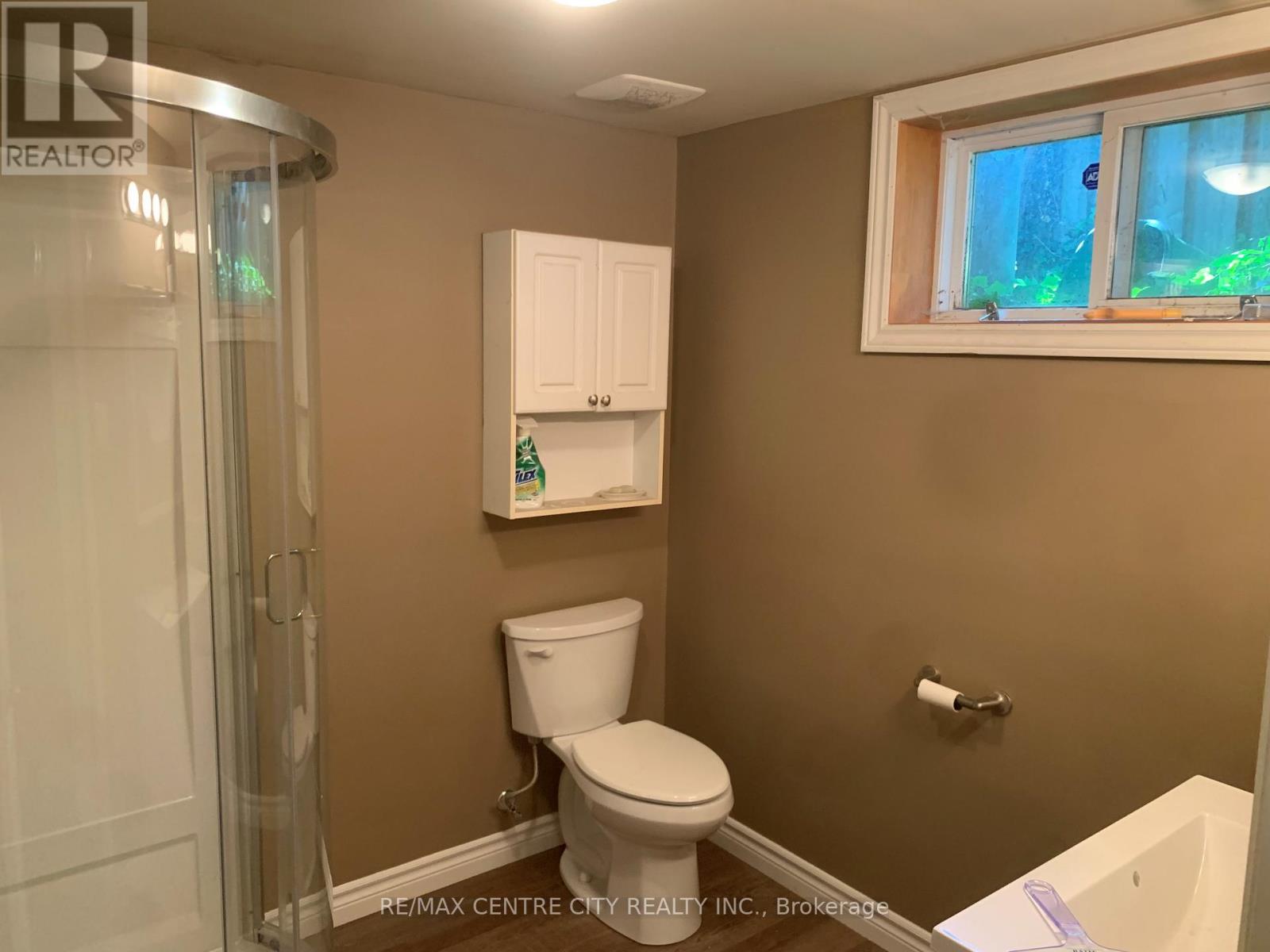 1163 Farnsborough Crescent, London East, Ontario  N5V 2L7 - Photo 13 - X12191820