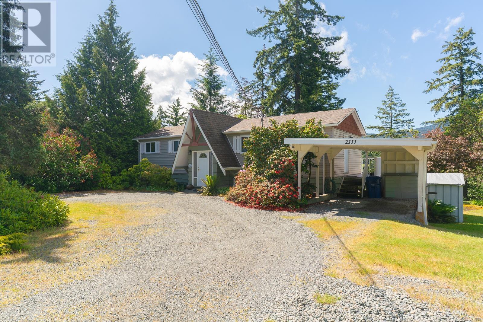 Property at 2111 East Wellington Rd image 3