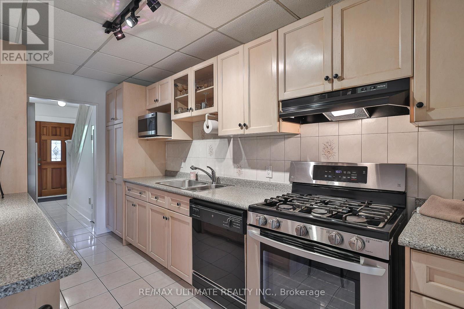467 Hillsdale Avenue E, Toronto, Ontario  M4S 1V1 - Photo 10 - C12191684