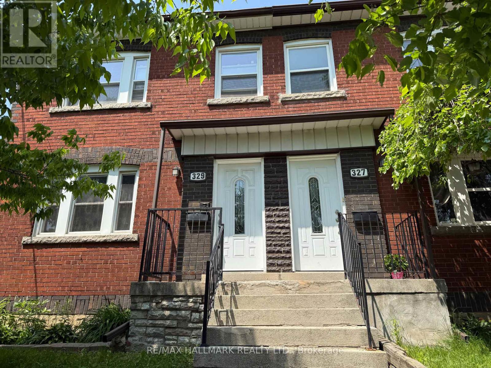 327 Vaughan Road, Toronto (Humewood-Cedarvale), Ontario  M6C 2N5 - Photo 2 - C12191697