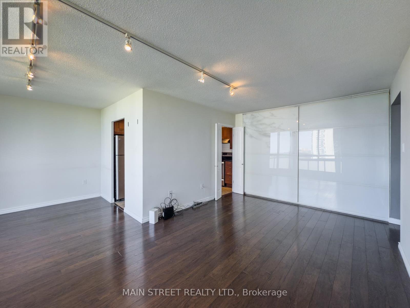 Ph15 - 177 Linus Road, Toronto, Ontario  M2J 4S5 - Photo 4 - C12191726