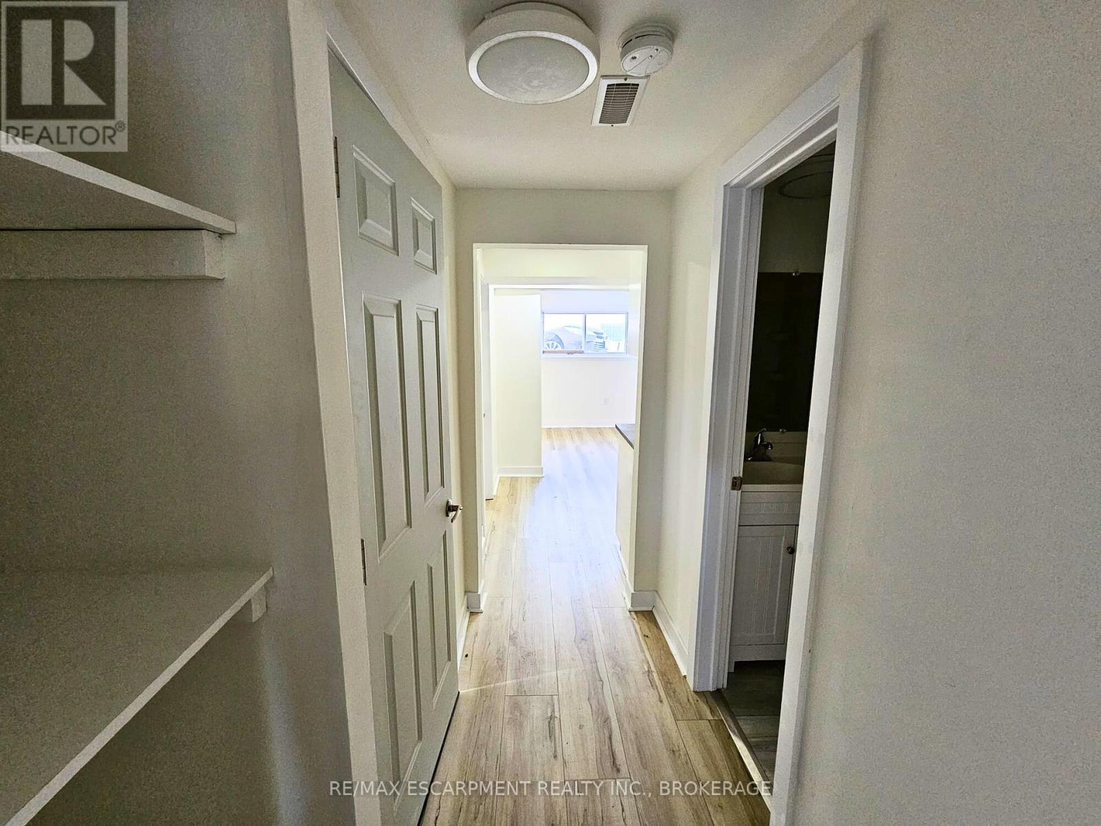 1d Water Street, Thorold, Ontario  L2V 2J9 - Photo 3 - X12191928