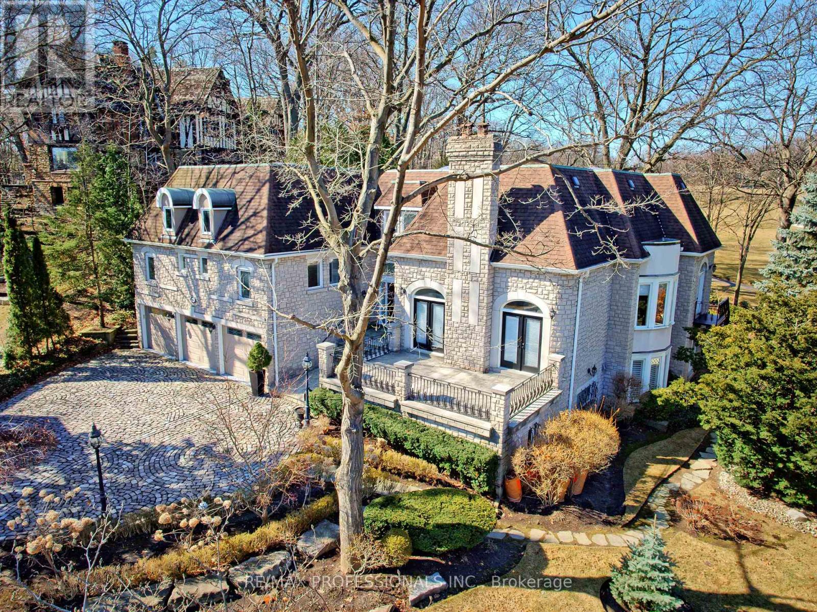 6a Edenbrook Hill, Toronto, Ontario  M9A 3Z6 - Photo 6 - W12098793