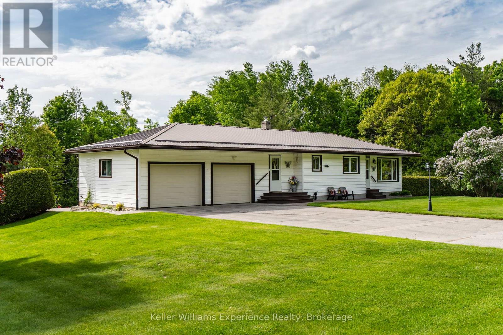 450 Concession 11 Road E, Tiny, Ontario  L0L 2J0 - Photo 2 - S12191784