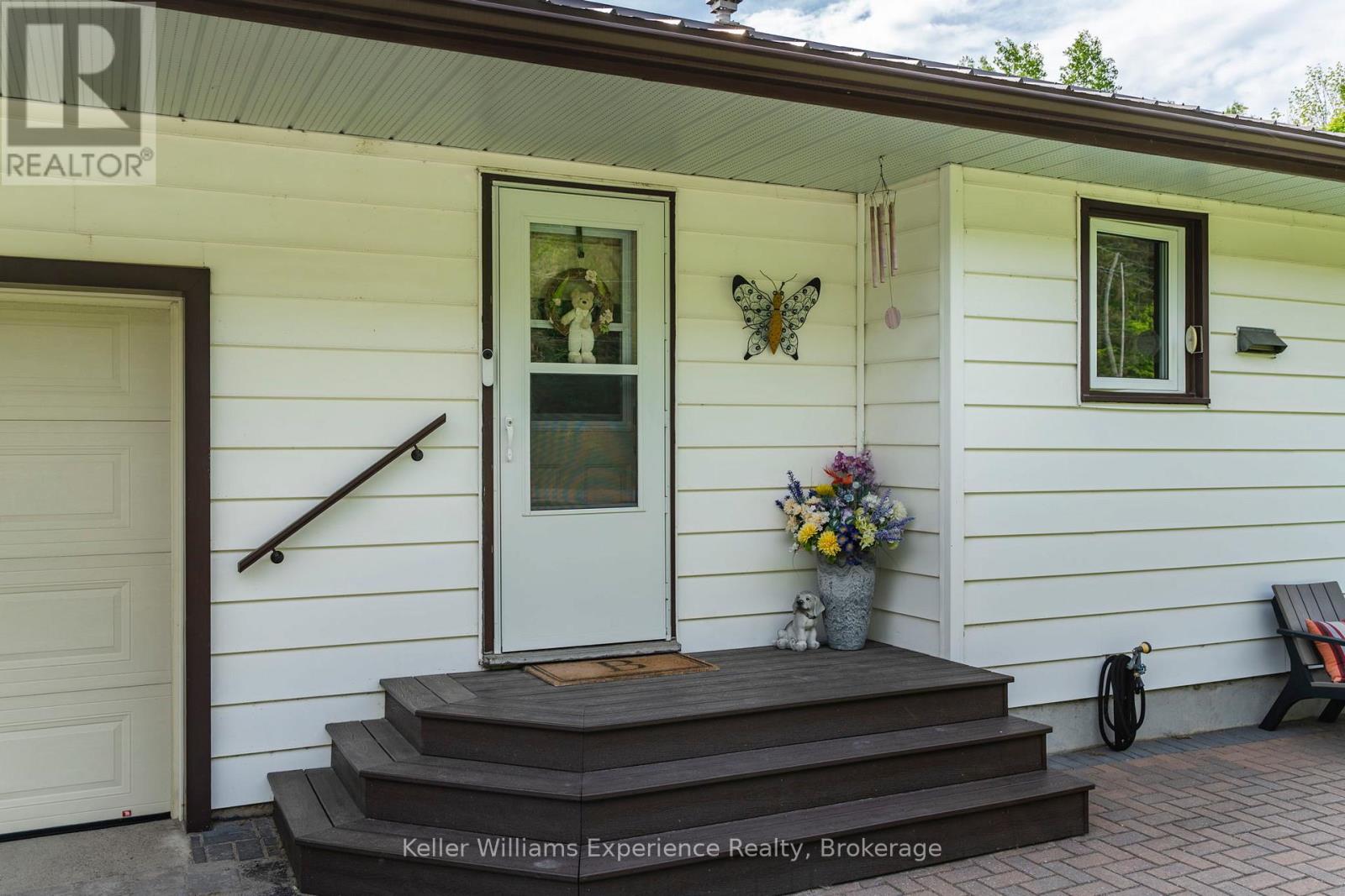 450 Concession 11 Road E, Tiny, Ontario  L0L 2J0 - Photo 3 - S12191784