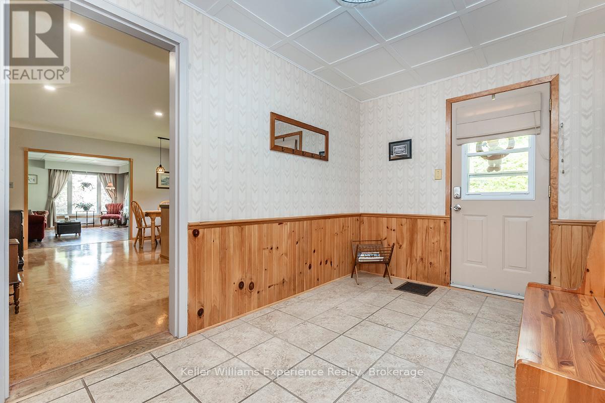 450 Concession 11 Road E, Tiny, Ontario  L0L 2J0 - Photo 4 - S12191784