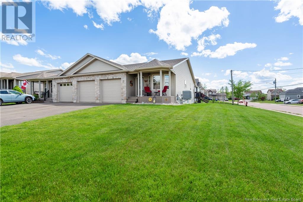 2 Thornhill Crescent, Moncton, New Brunswick  E1A 6B4 - Photo 2 - NB119459