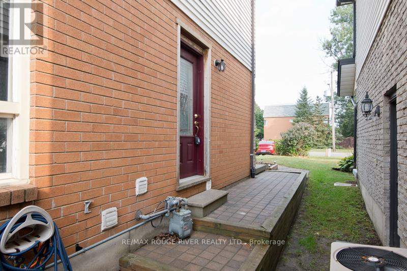 Bsmt - 95 B Concession Street E, Clarington, Ontario  L1C 4R8 - Photo 2 - E12191759