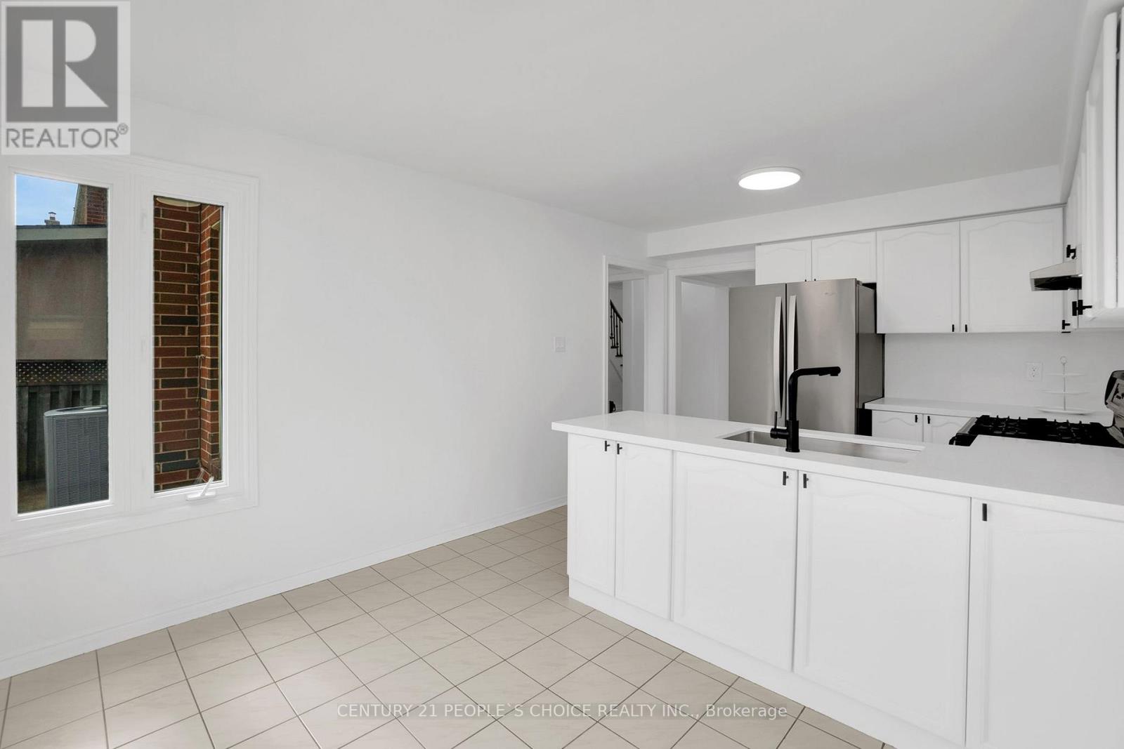 71 Links Road, Vaughan (Maple), Ontario  L6A 1L4 - Photo 13 - N12191681