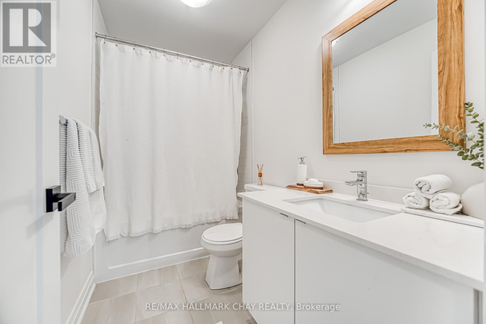 24 Tremoy Road, East Gwillimbury, Ontario  L9N 0T2 - Photo 33 - N12191689