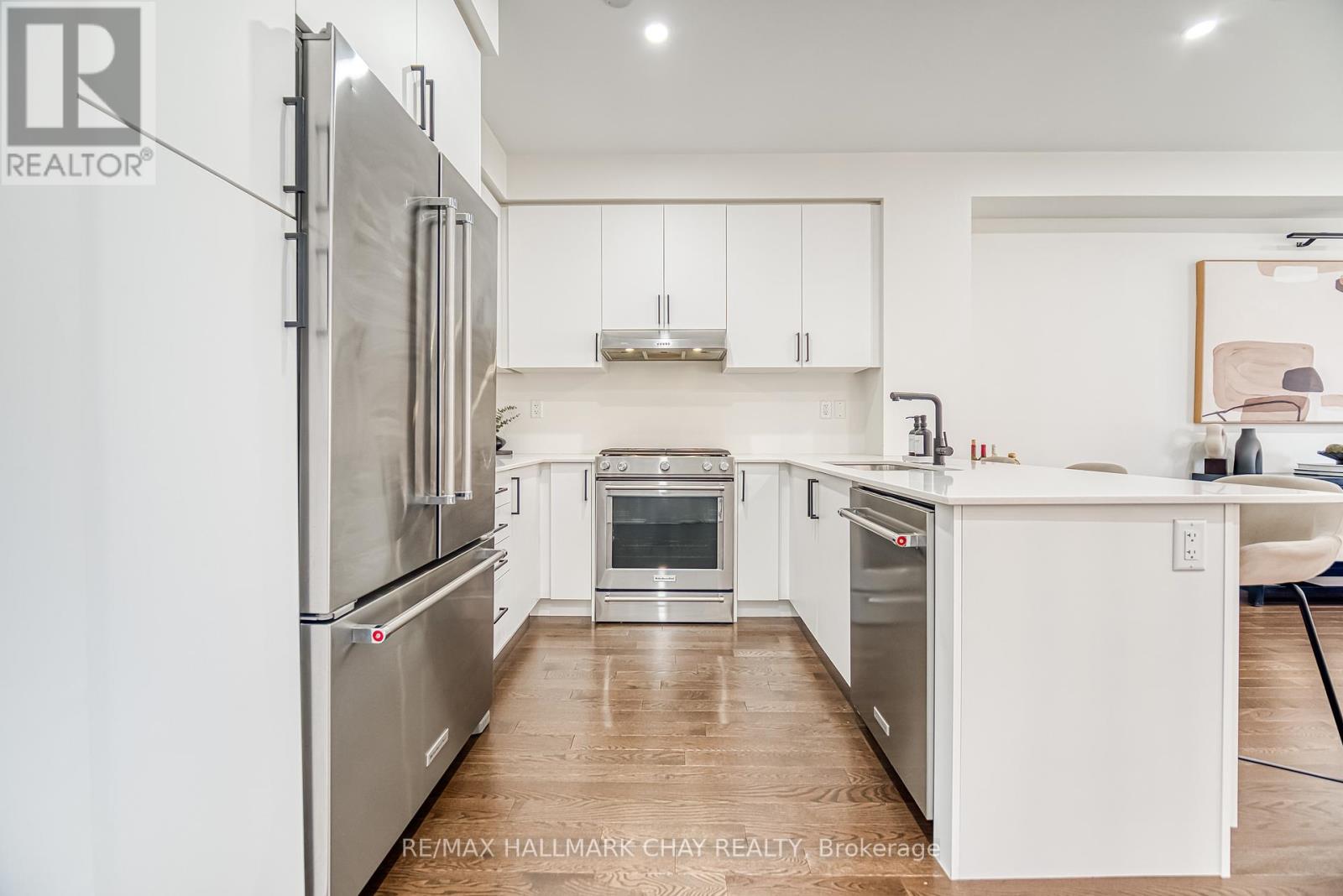 24 Tremoy Road, East Gwillimbury, Ontario  L9N 0T2 - Photo 6 - N12191689