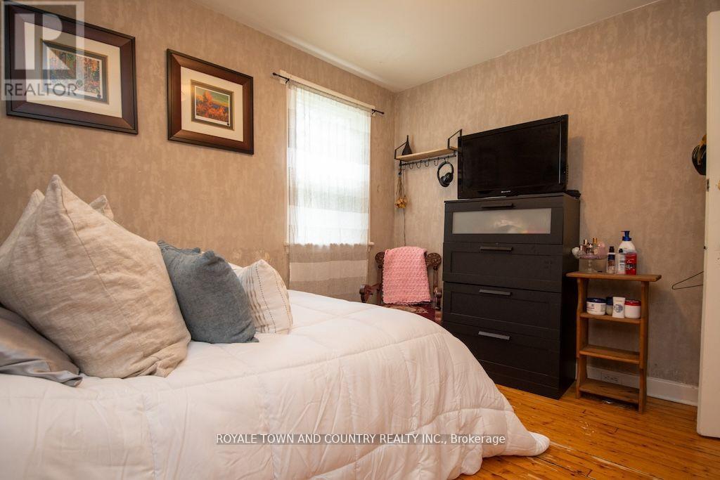 32 Adelaide Street S, Kawartha Lakes, Ontario  K9V 3J7 - Photo 12 - X12191882