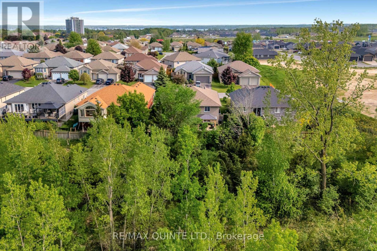 29 Northview Lane, Quinte West (Murray Ward), Ontario  K8V 6X6 - Photo 44 - X12191932
