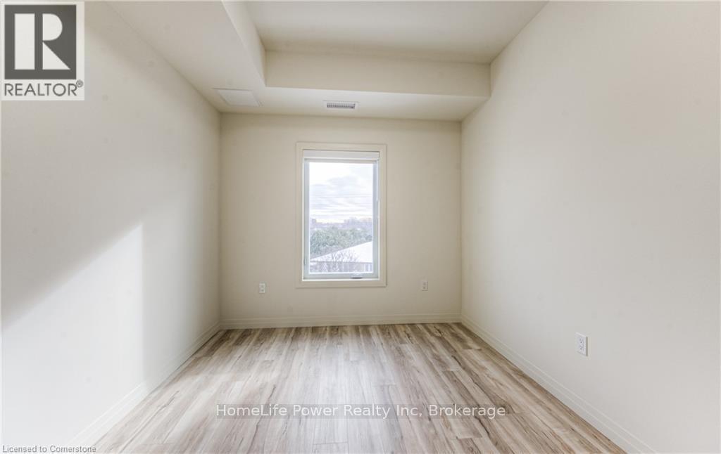 219 - 301 Westmount Road W, Kitchener, Ontario  N2M 5M9 - Photo 14 - X12191788