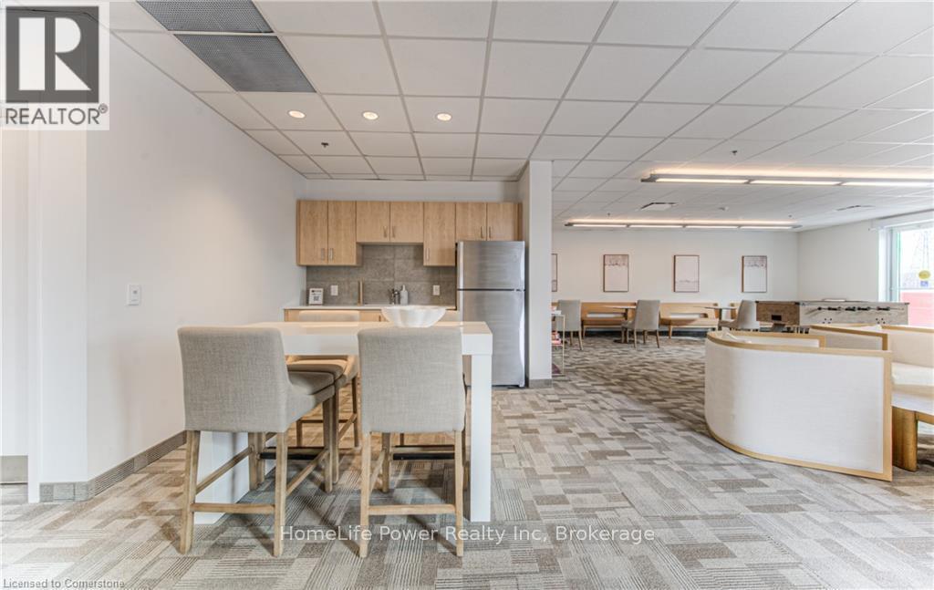 219 - 301 Westmount Road W, Kitchener, Ontario  N2M 5M9 - Photo 26 - X12191788
