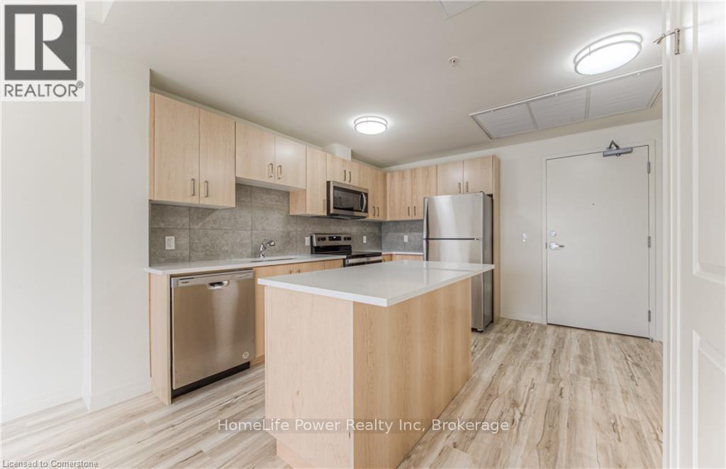 225 - 301 Westmount Road W, Kitchener, Ontario  N2M 5M9 - Photo 9 - X12191962