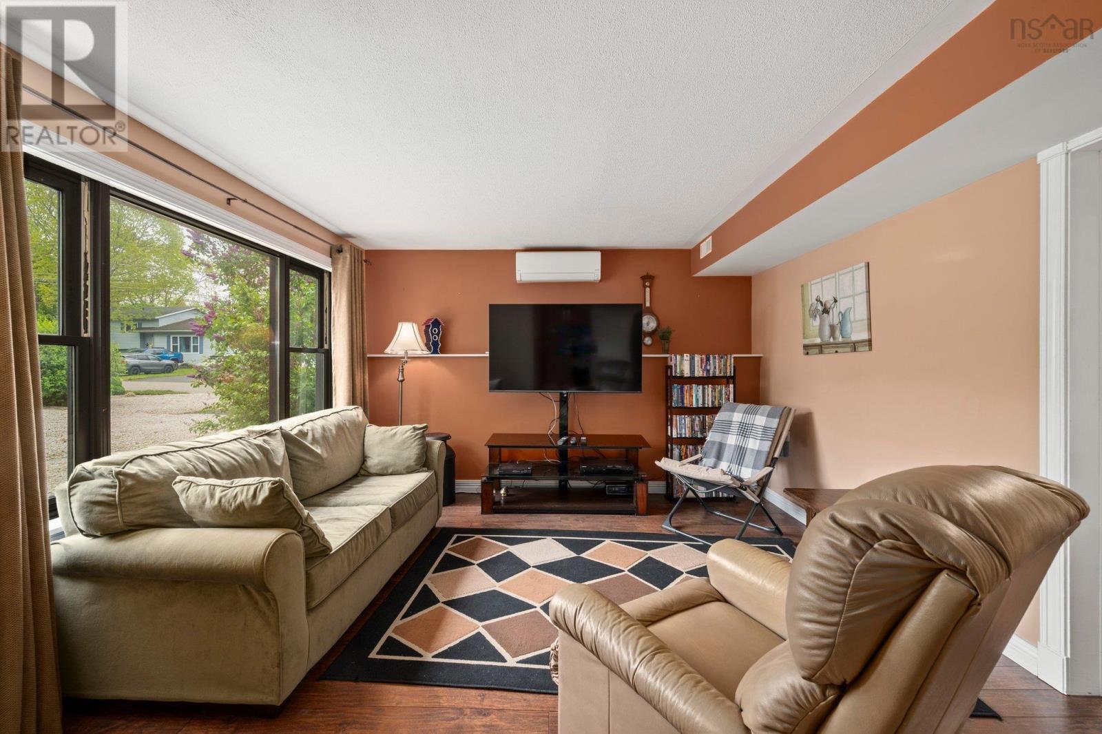 28 Macneil Drive, Bridgewater, Nova Scotia  B4V 3Y8 - Photo 31 - 202513232