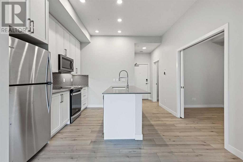 Property at 416, 255 Les Jardins Park SE image 2