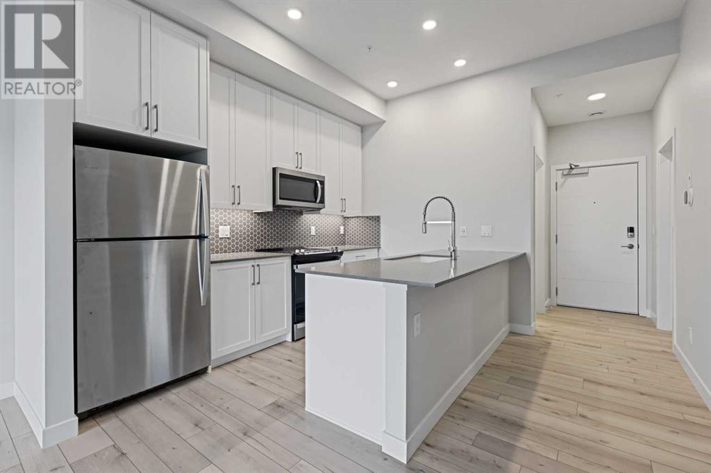 Property at 416, 255 Les Jardins Park SE image 1