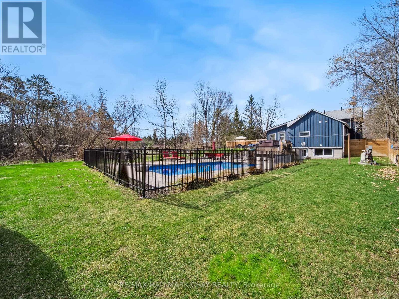 4539 Penetanguishene Road, Springwater, Ontario  L0L 1V0 - Photo 40 - S12191670