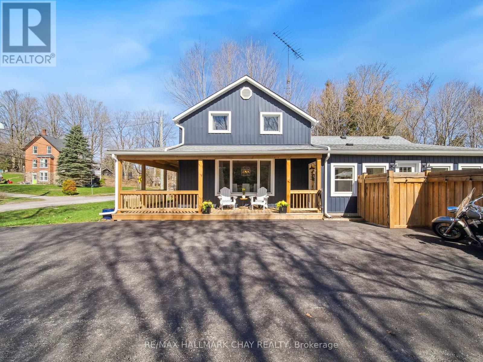 4539 Penetanguishene Road, Springwater, Ontario  L0L 1V0 - Photo 5 - S12191670