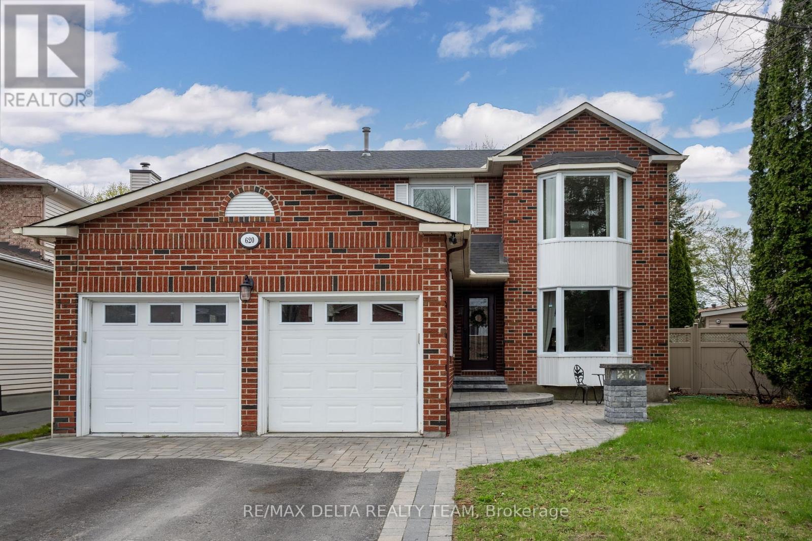 620 Glenside Terrace, Ottawa, Ontario  K4A 2B7 - Photo 1 - X12191951