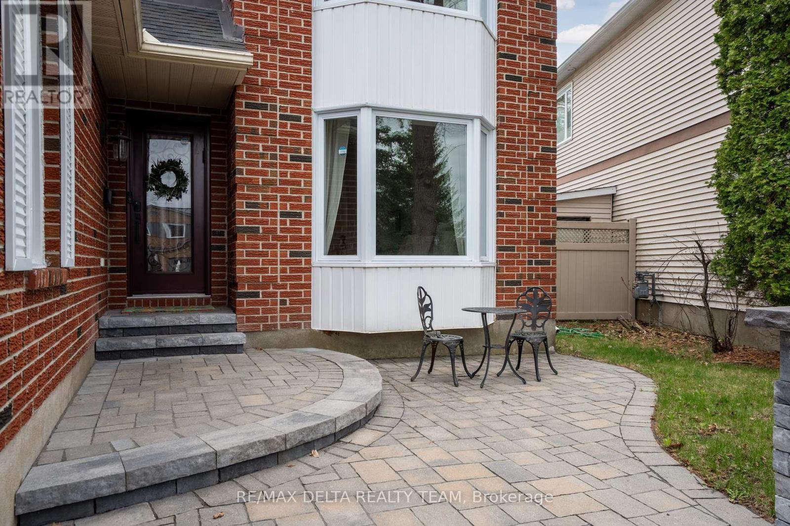 620 Glenside Terrace, Ottawa, Ontario  K4A 2B7 - Photo 2 - X12191951