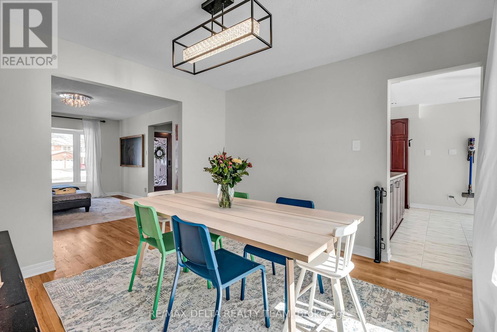 620 Glenside Terrace, Ottawa, Ontario  K4A 2B7 - Photo 8 - X12191951