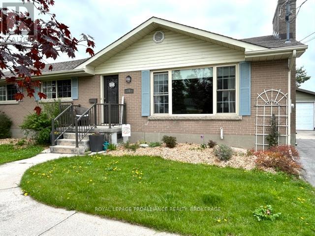 31 SHERWOOD AVENUE, loyalist (amherstview), Ontario