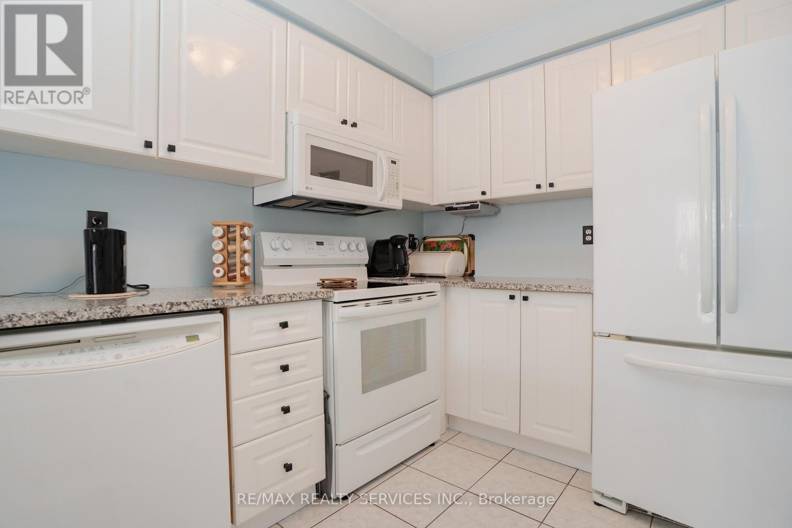 195 Van Scott Drive, Brampton (Northwest Brampton), Ontario  L7A 1V2 - Photo 13 - W12191647