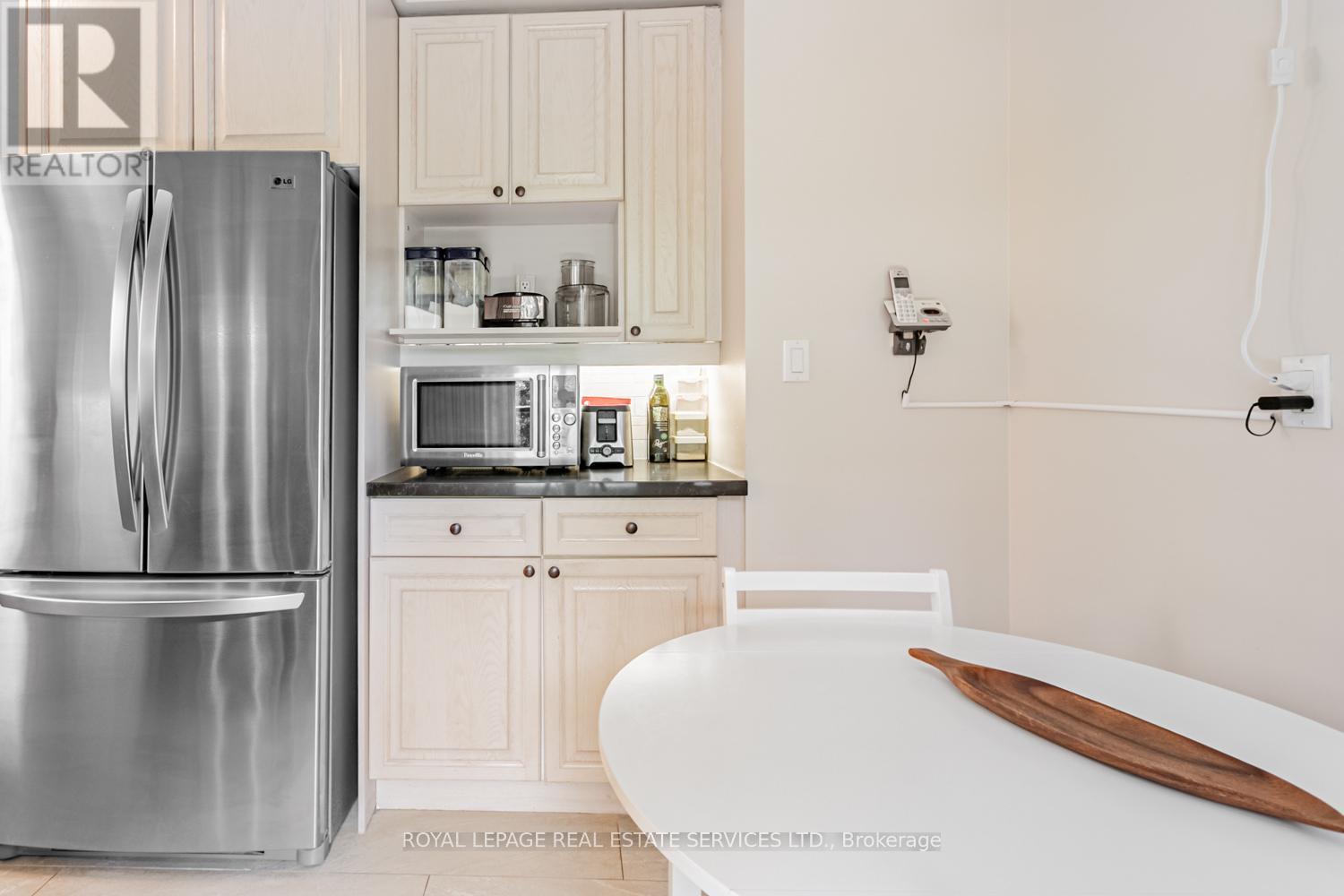 204 - 2 Aberfoyle Crescent, Toronto (Islington-City Centre West), Ontario  M8X 2Z8 - Photo 14 - W12191676