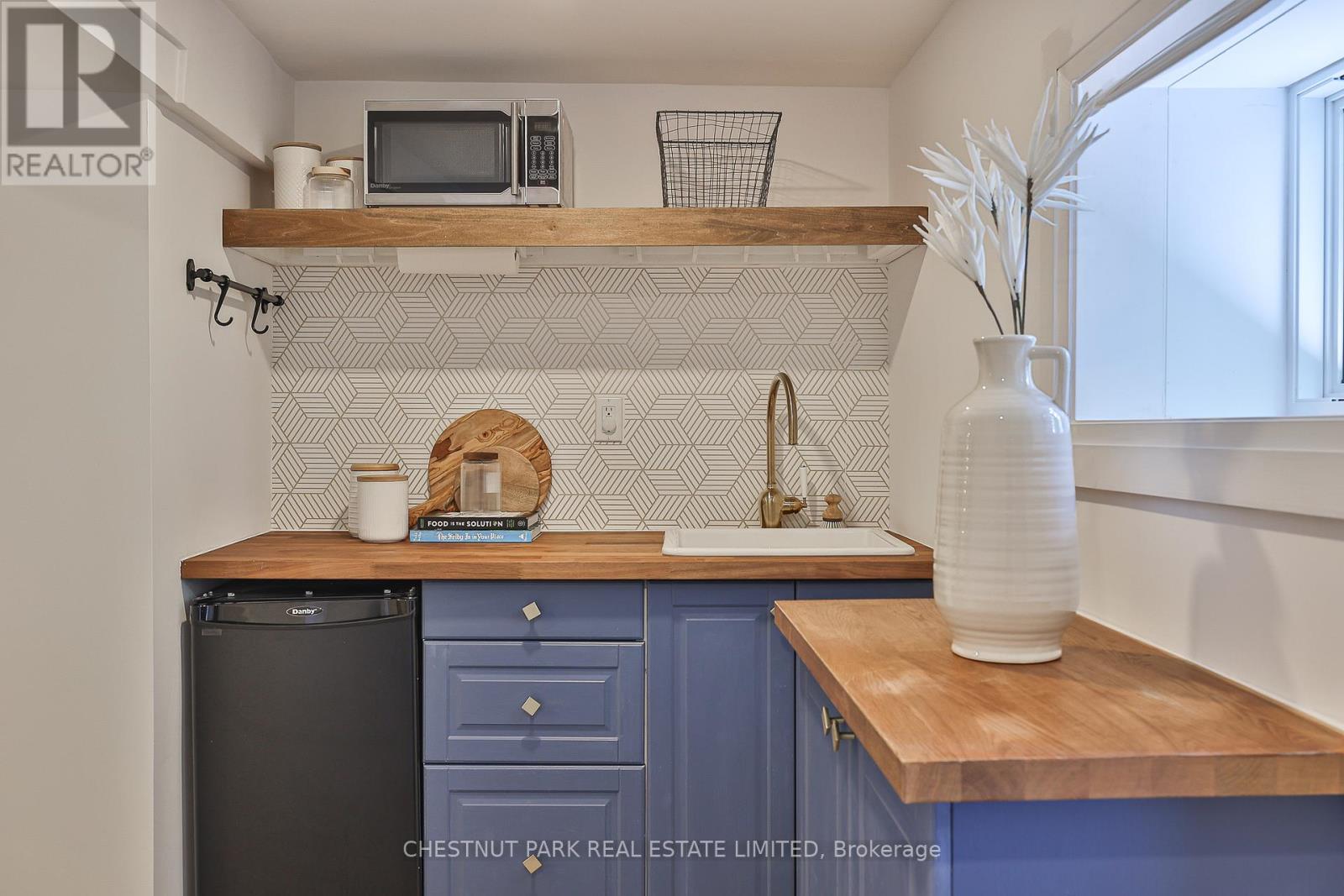 56 Pendrith Street, Toronto, Ontario  M6G 1R7 - Photo 27 - W12191703