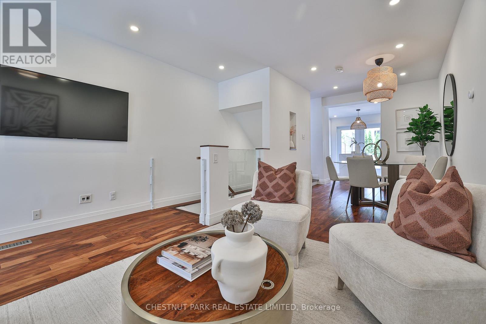 56 Pendrith Street, Toronto, Ontario  M6G 1R7 - Photo 5 - W12191703